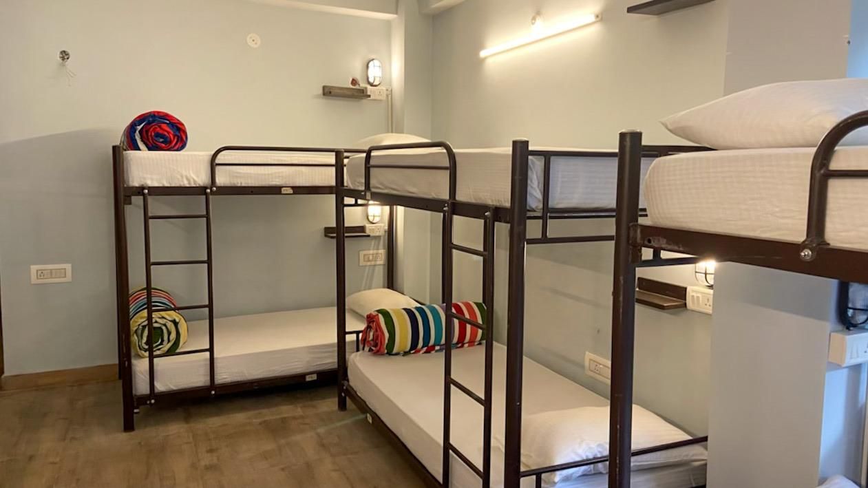 1 Person in 8-Bed Dormitory with En-Suite - Mixed