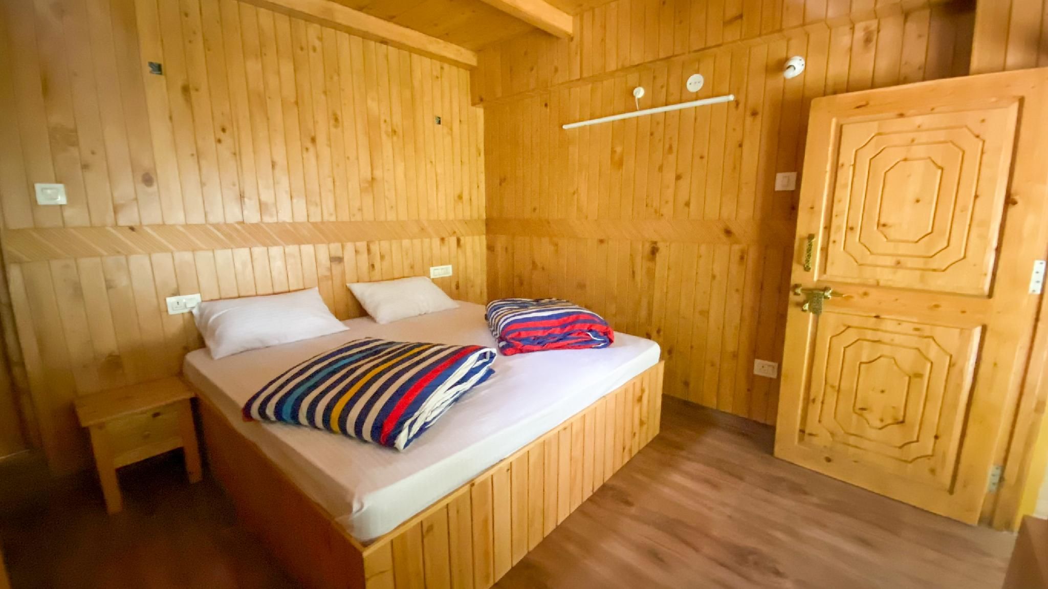 Delxue Room-1 King Bed