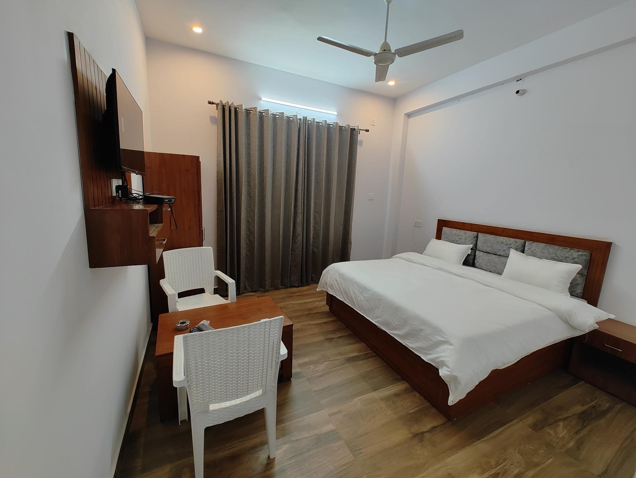 Valley View Double Room