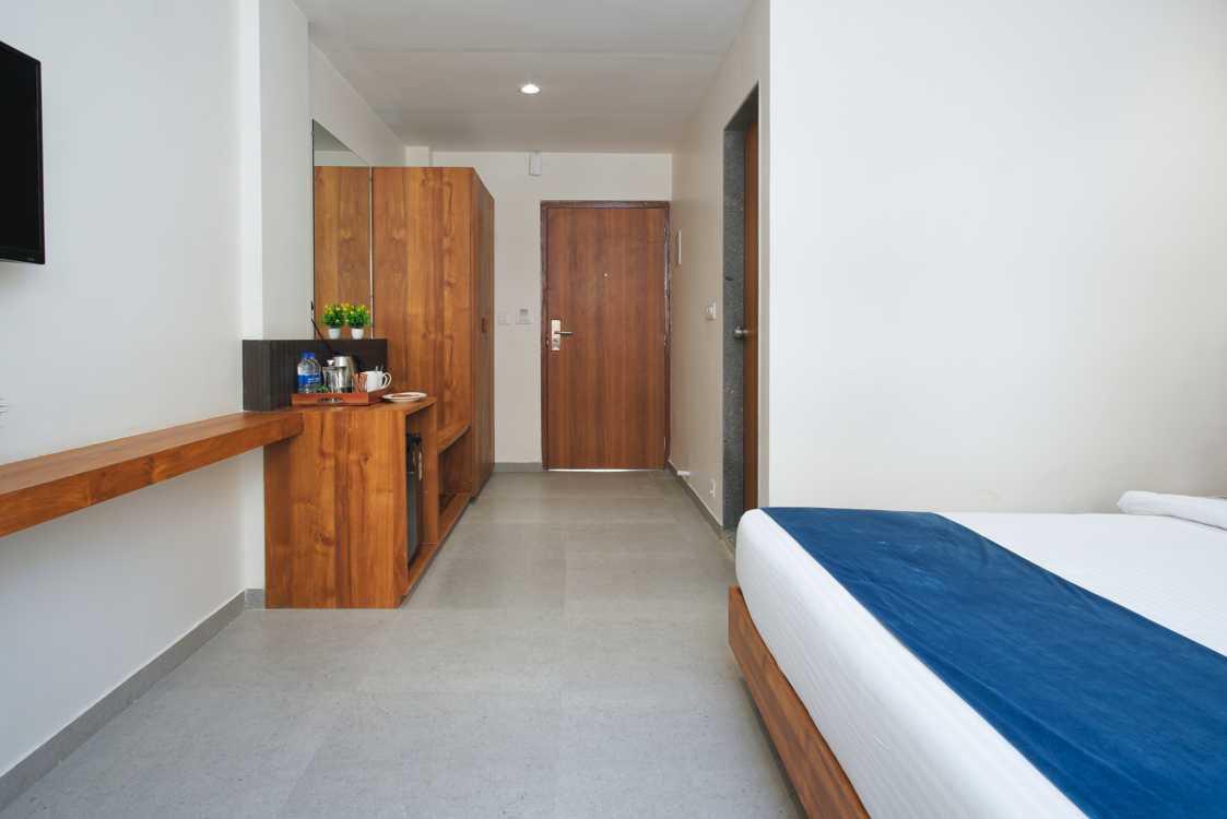 Pride Elite Wellness Resort Becharaji Superior Queen 