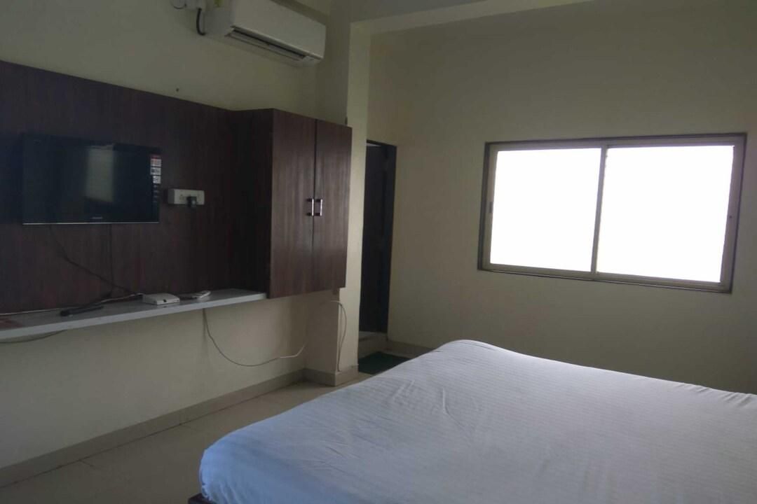 Hotel O Vivek Executive Classic 34