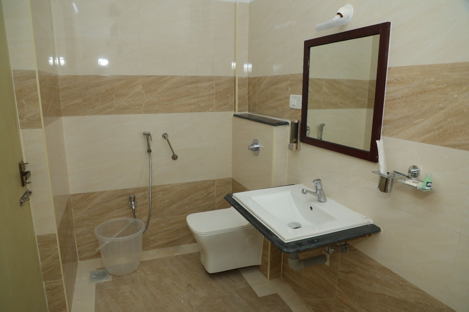 Annai Residency - Vellore Premium Room 4