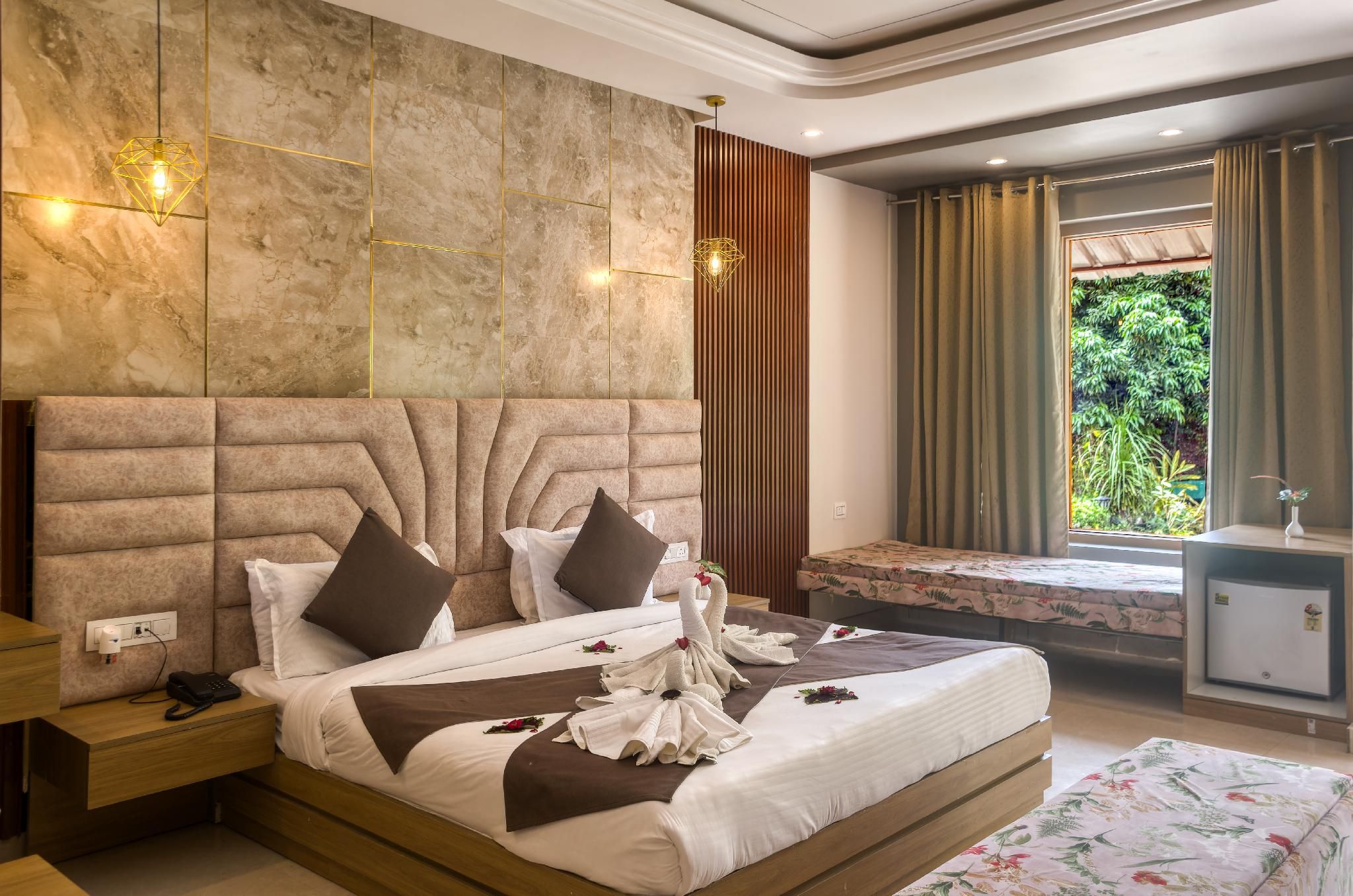 Luxury Rooms
