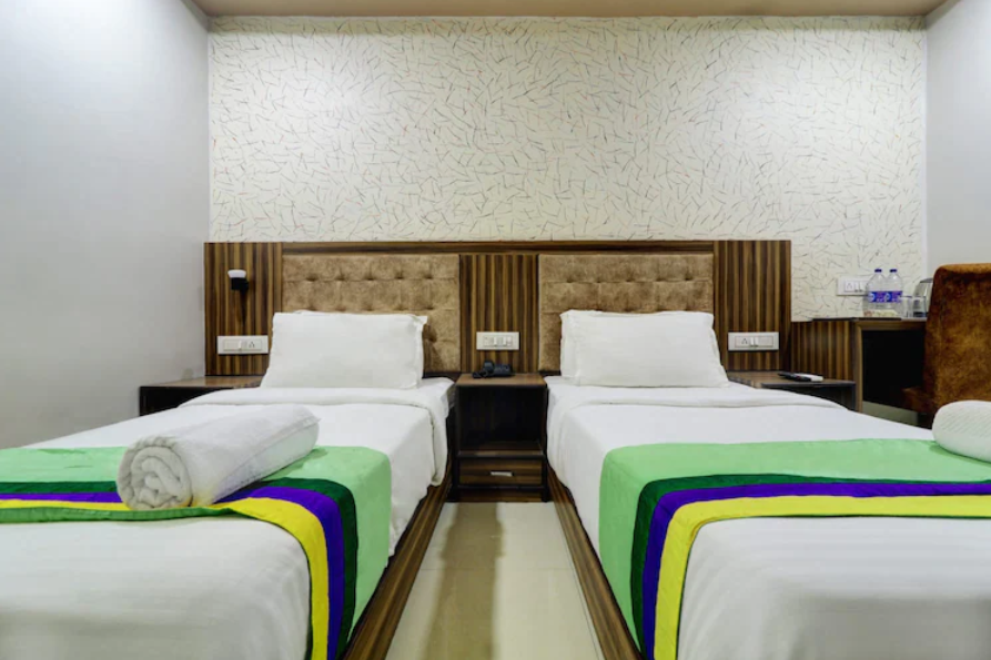 Hotel New Blue Sapphire Residency Deluxe Room 2