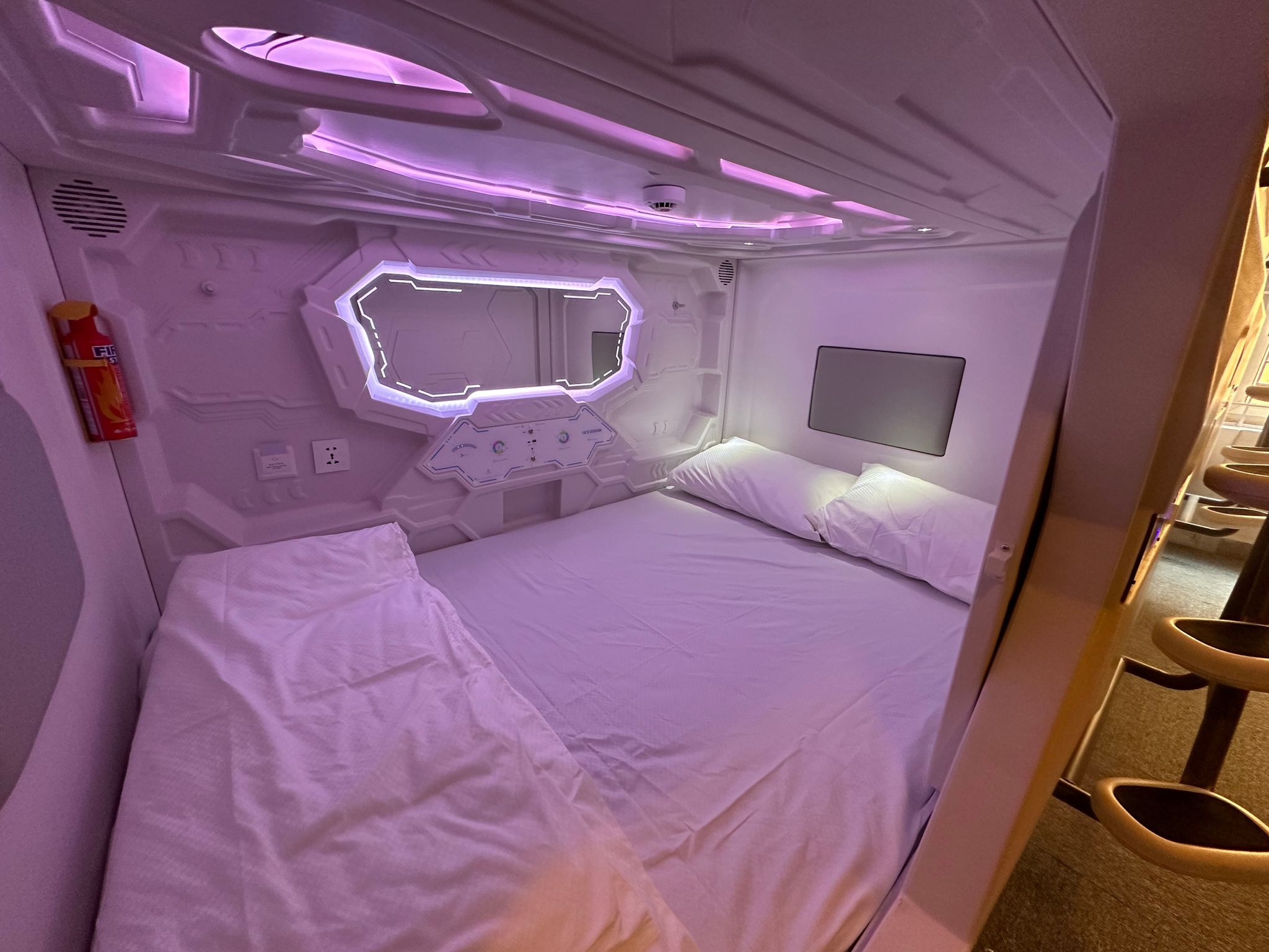 BLR Pods Twin Superior Capsule Pod