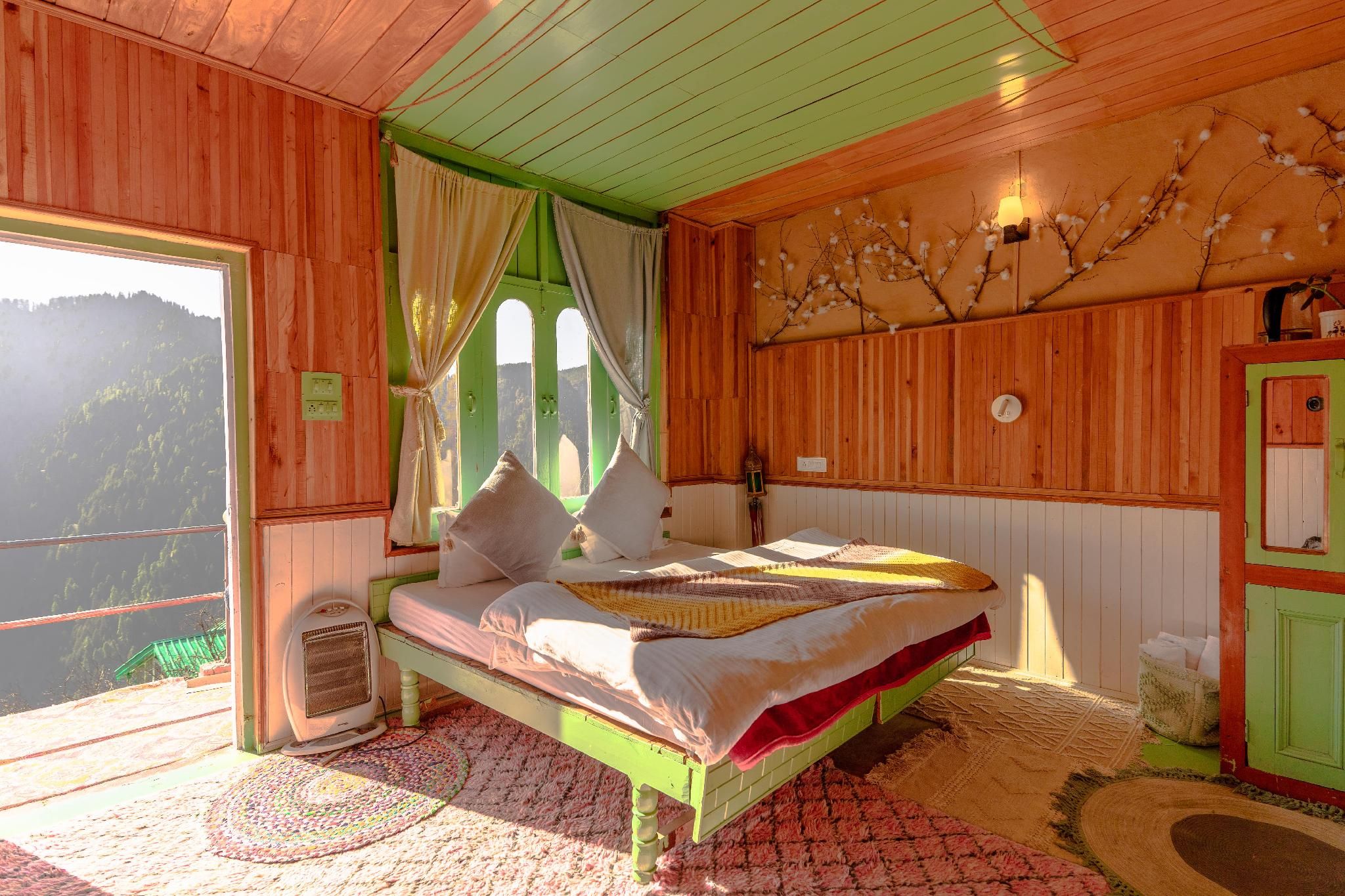 Deluxe Room with Balcony