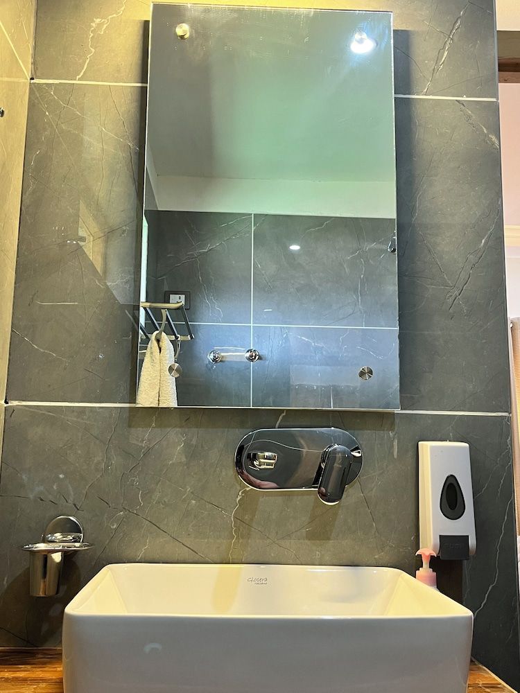 LADAKH COUNTRY INN Deluxe Double Room, Balcony, Mountain View 2