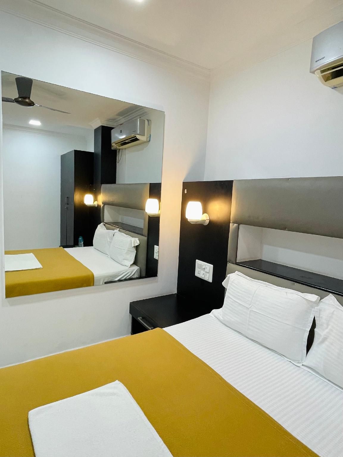 Neelesh Towers Emerald Double Room