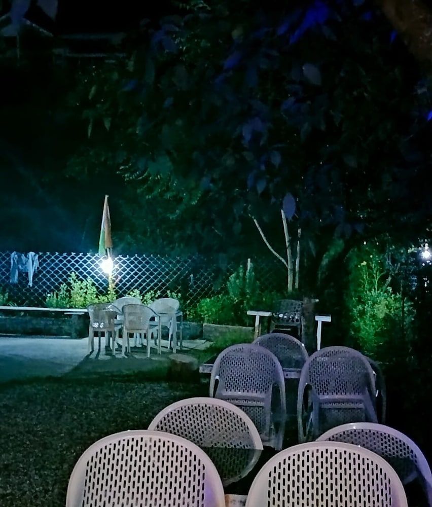 Hotel Devlok International