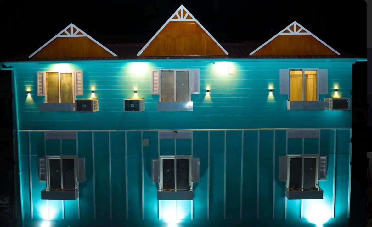 Goroomgo Ashoka Aashram Homestay Ayodhya 