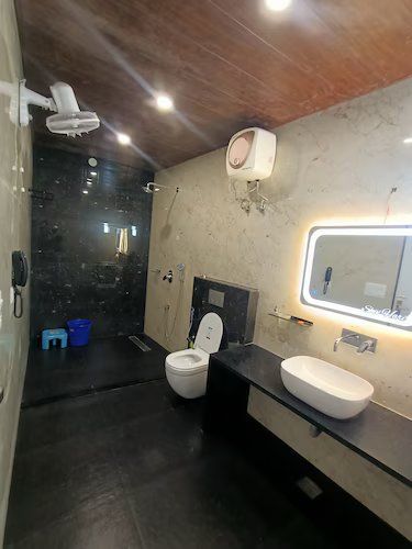 Shiv Hari Heritage Super Deluxe Room 3