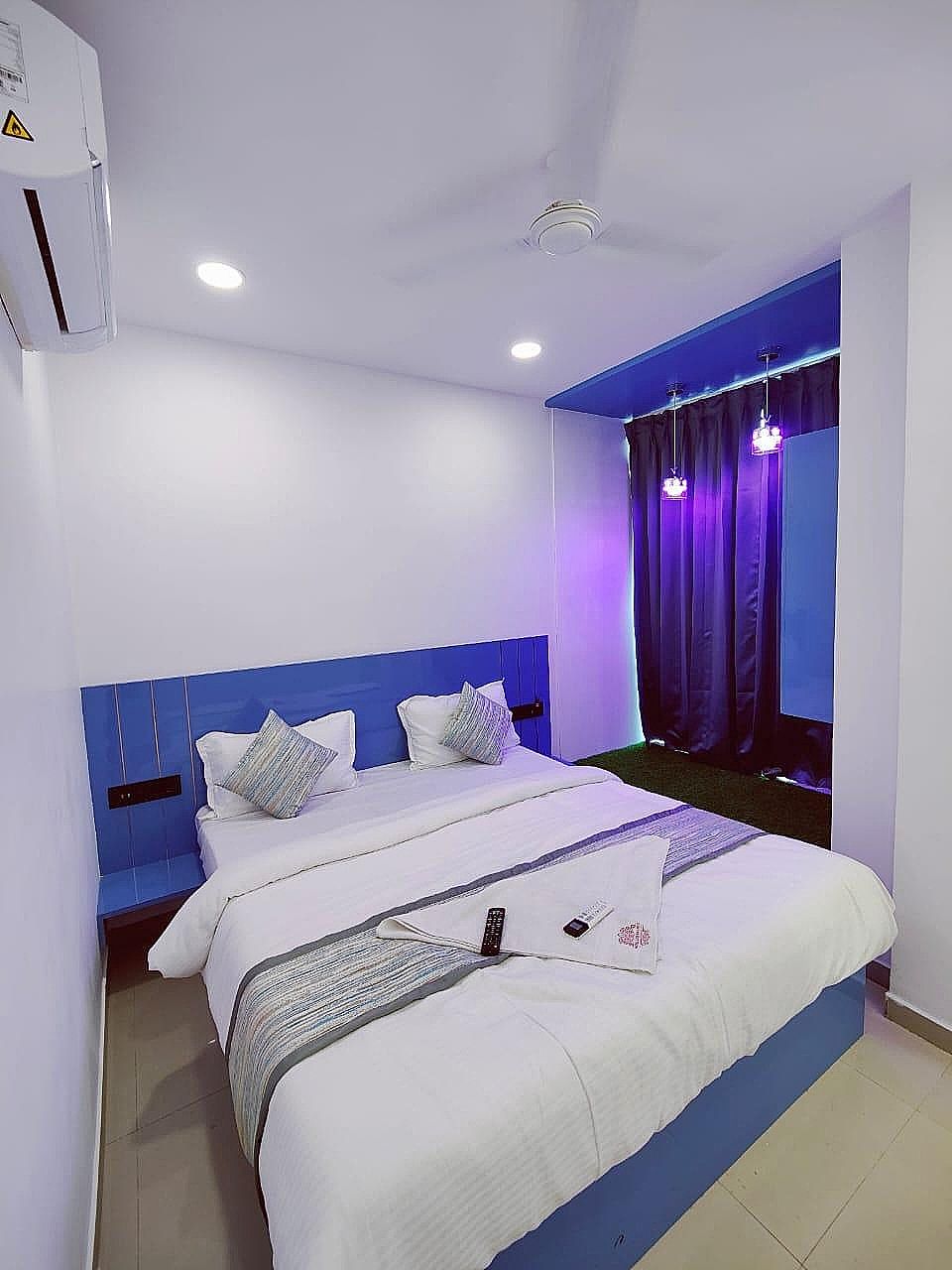 HOTEL LEO PALACE