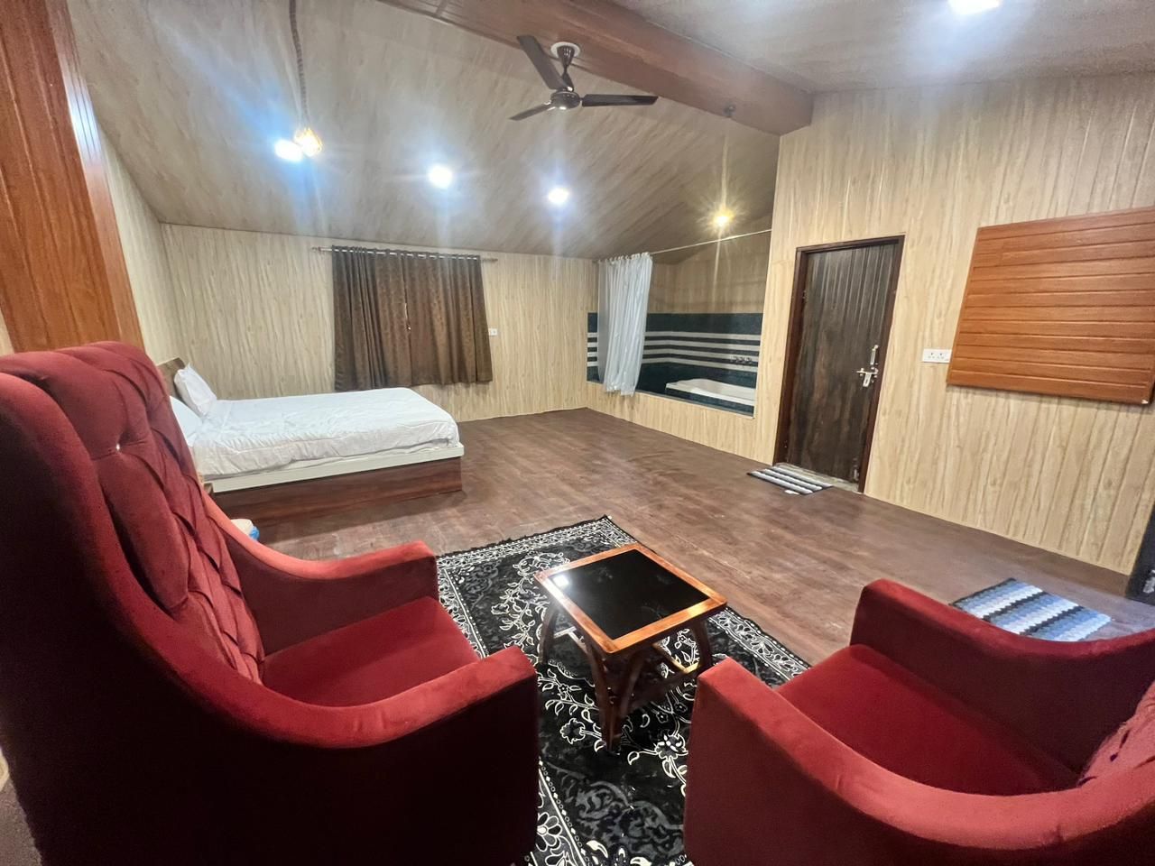 Premium Room