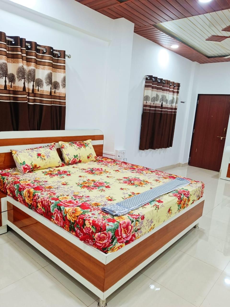 Large Double Room with Balcony