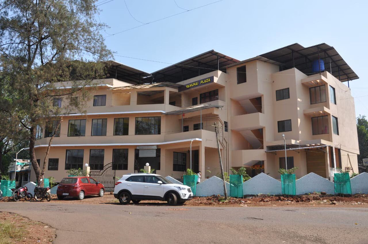 Hotel Pride Residency