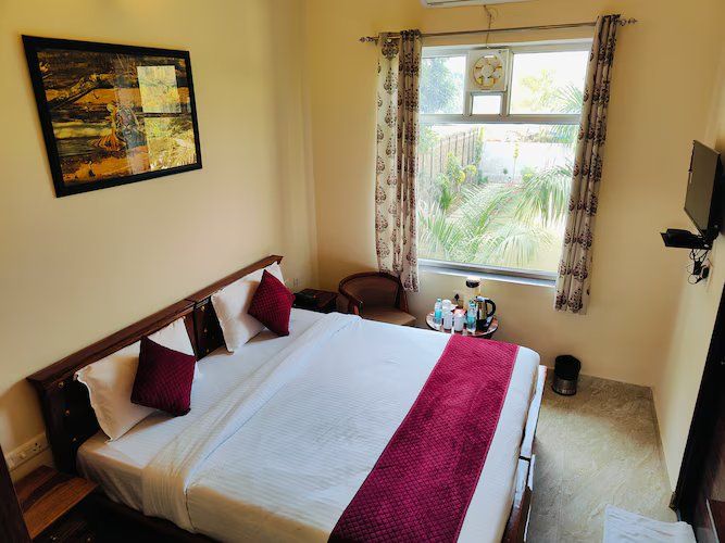 Ranthambhore Tiger Niwas Standard Room