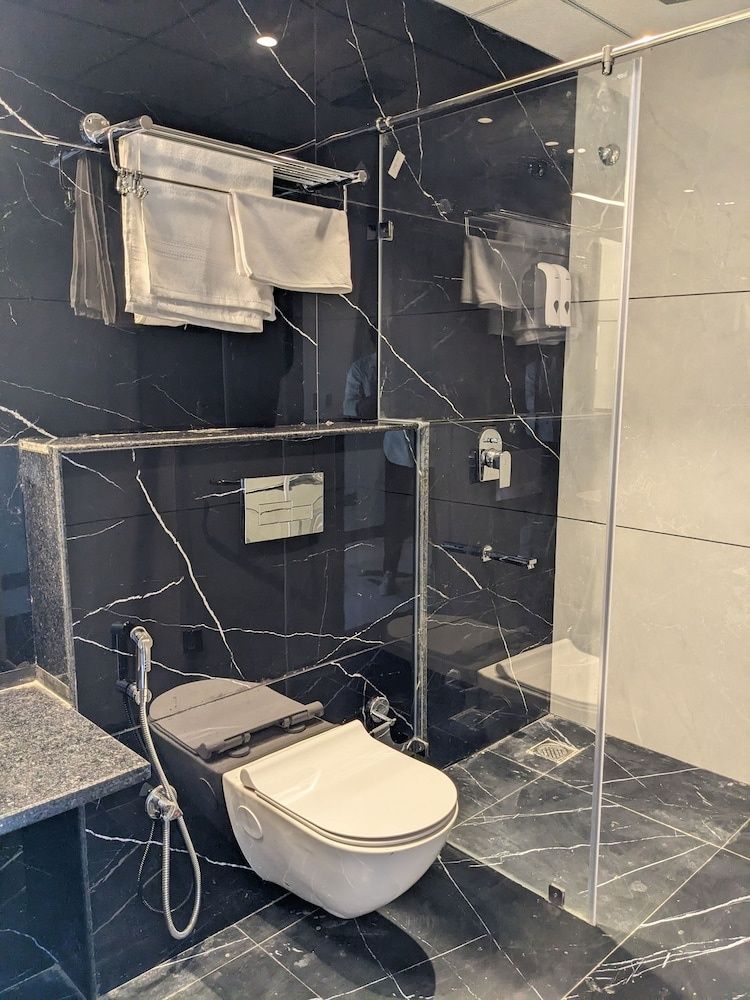 All Starr Sports Premium Room 5
