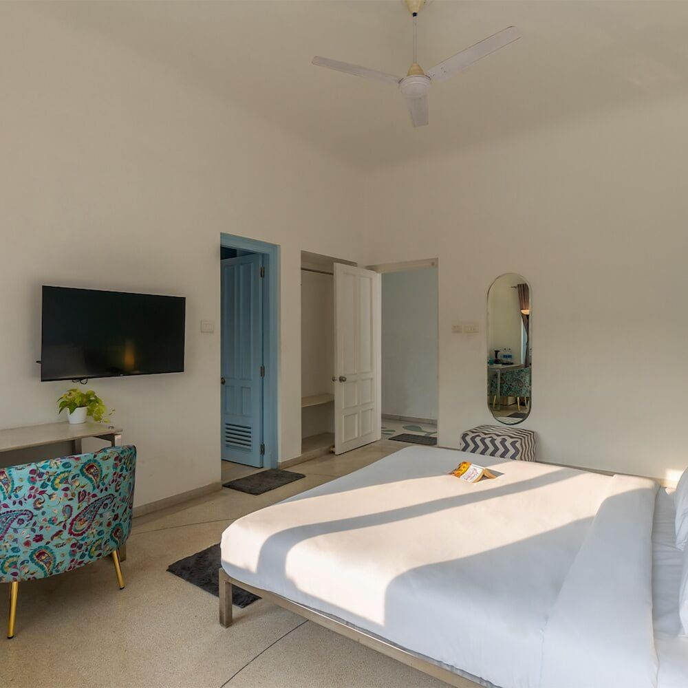 Superior Room with Balcony