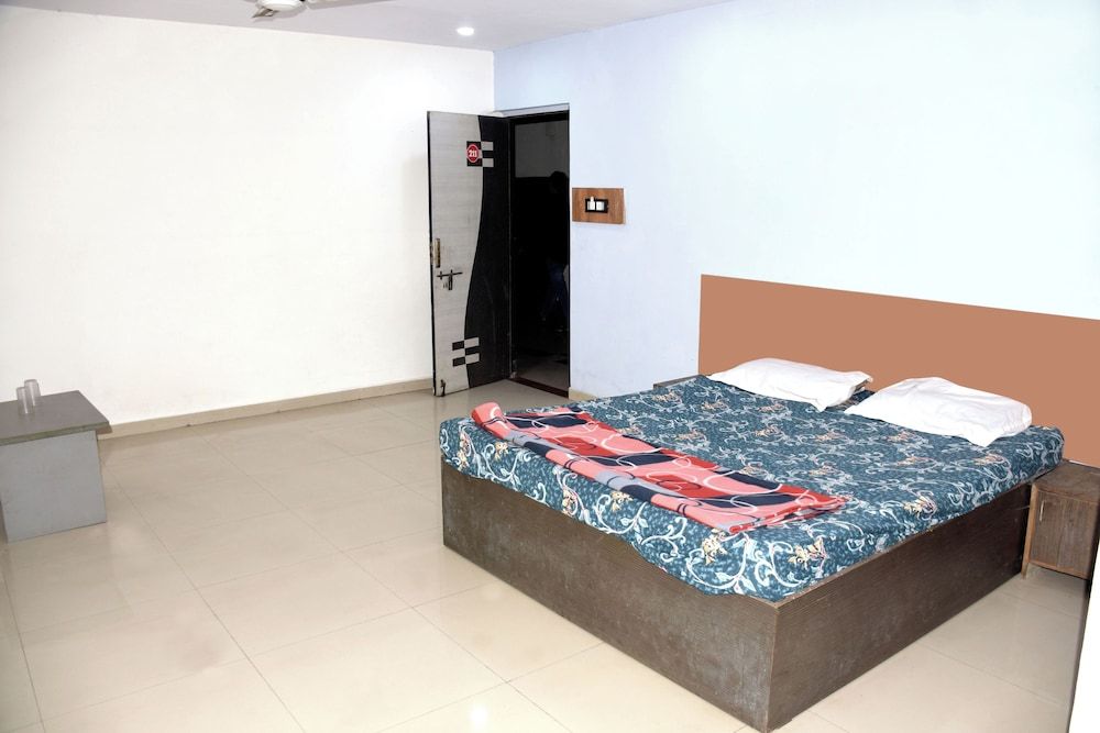 HOTEL DIVYA PALACE Standard Room