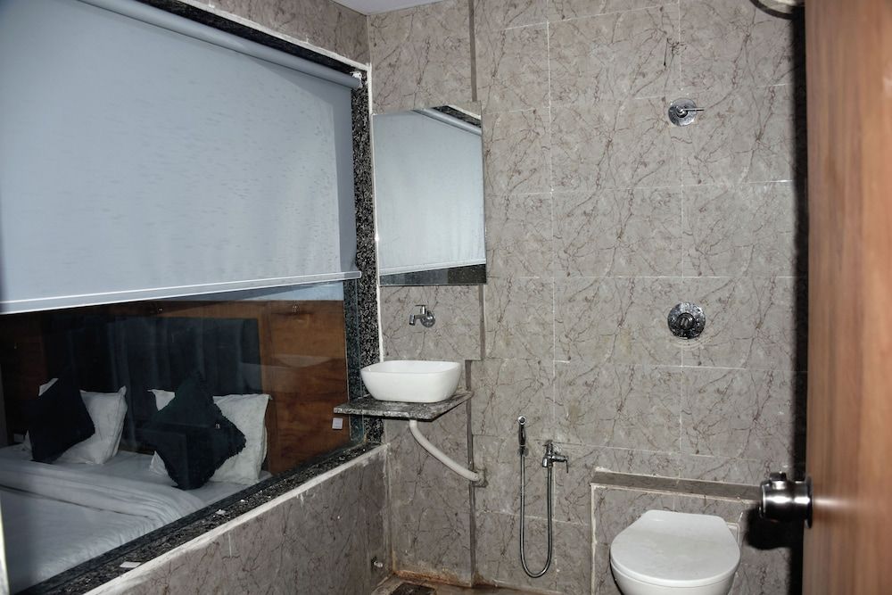 HOTEL DIVYA PALACE Standard Room 4