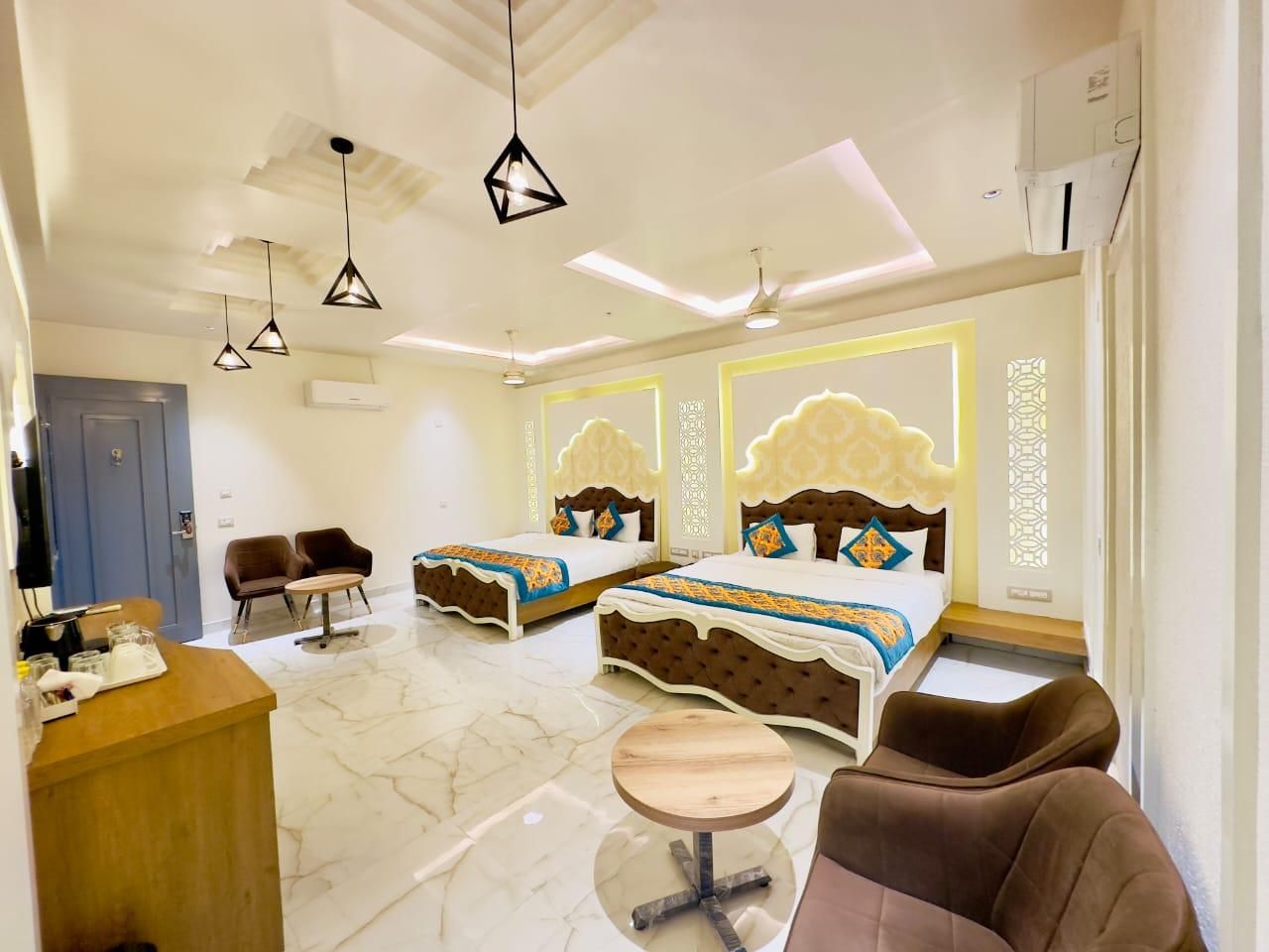 Royal Family Suite