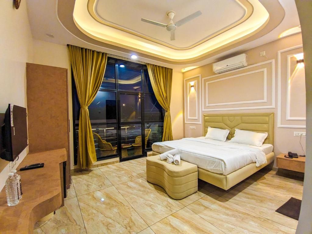 PREMIUM ROOM