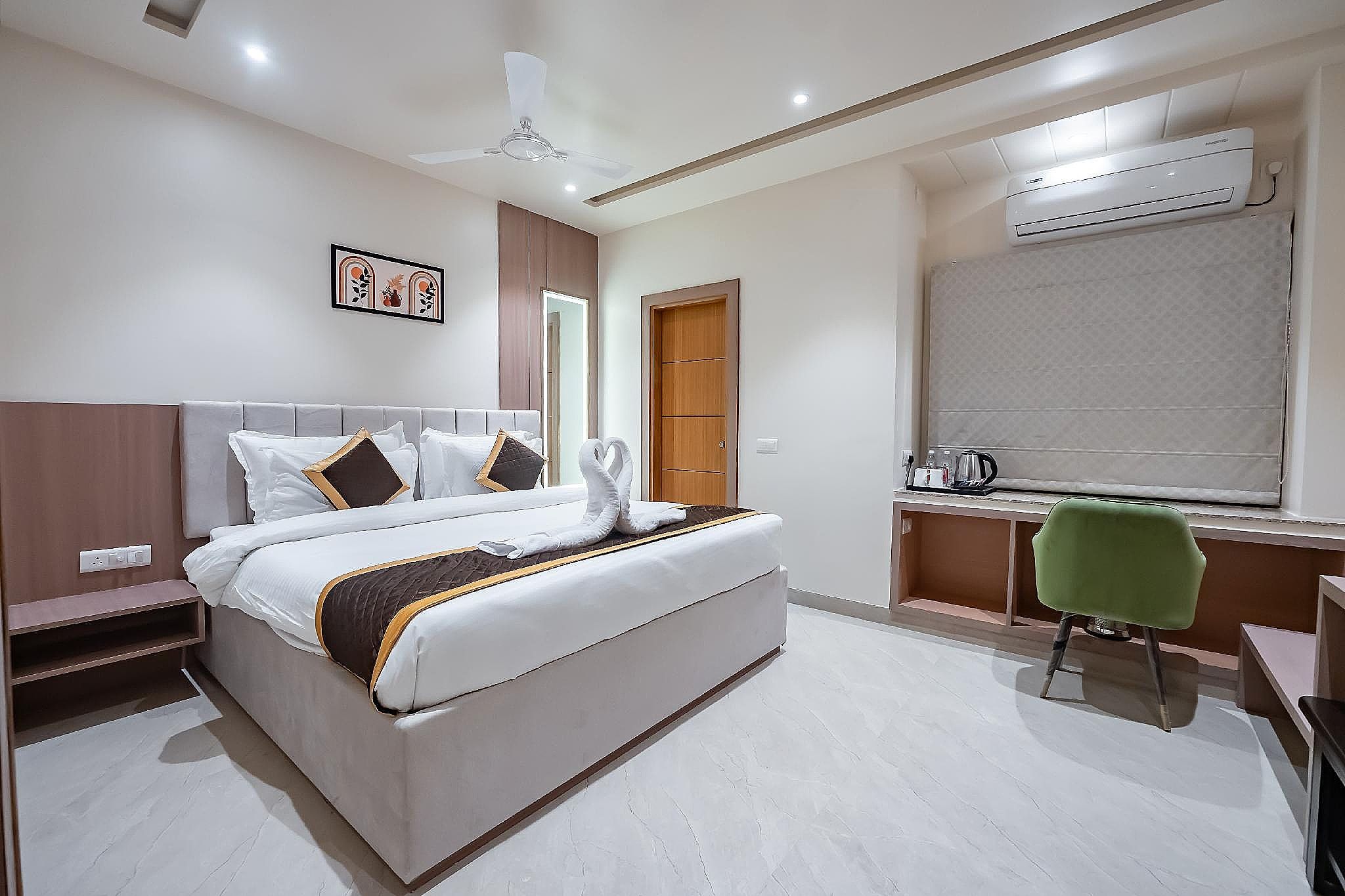 DEV RESIDENCY ( A UNIT OF THE ELEGANCE ) Standard Room 2