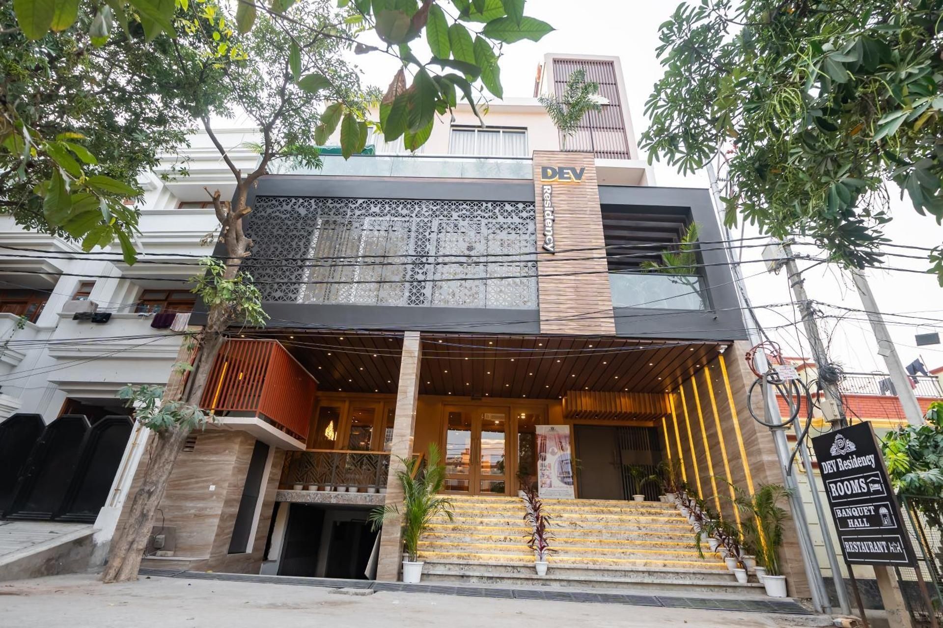 Hotel Exterior