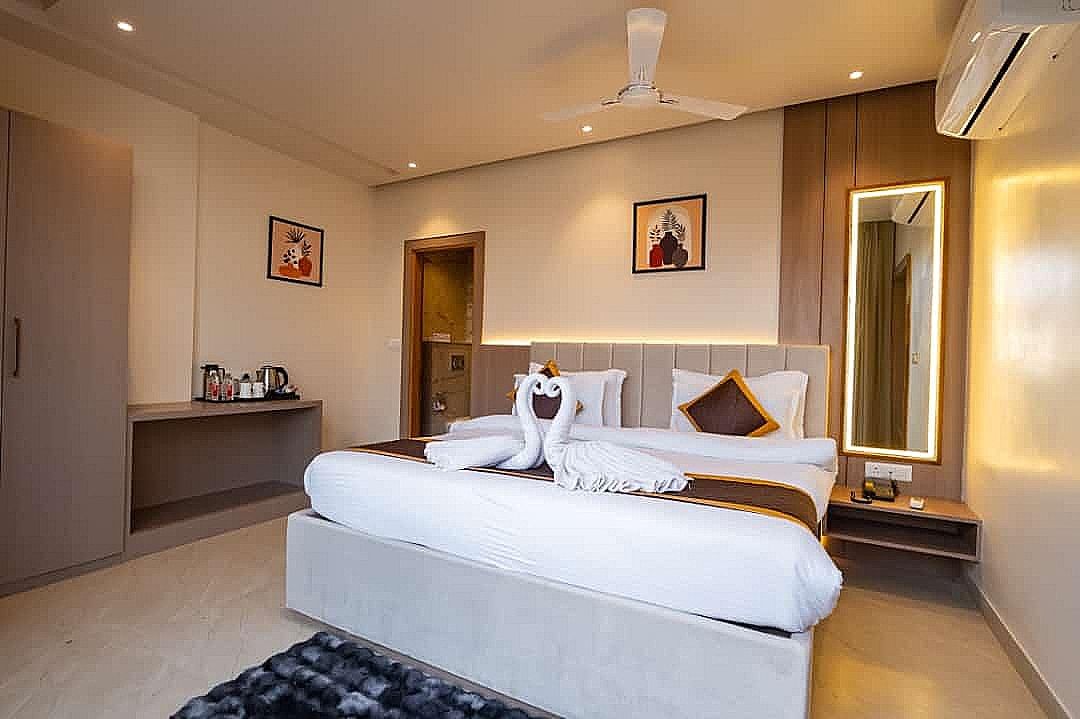 DEV RESIDENCY ( A UNIT OF THE ELEGANCE ) Standard Room 3
