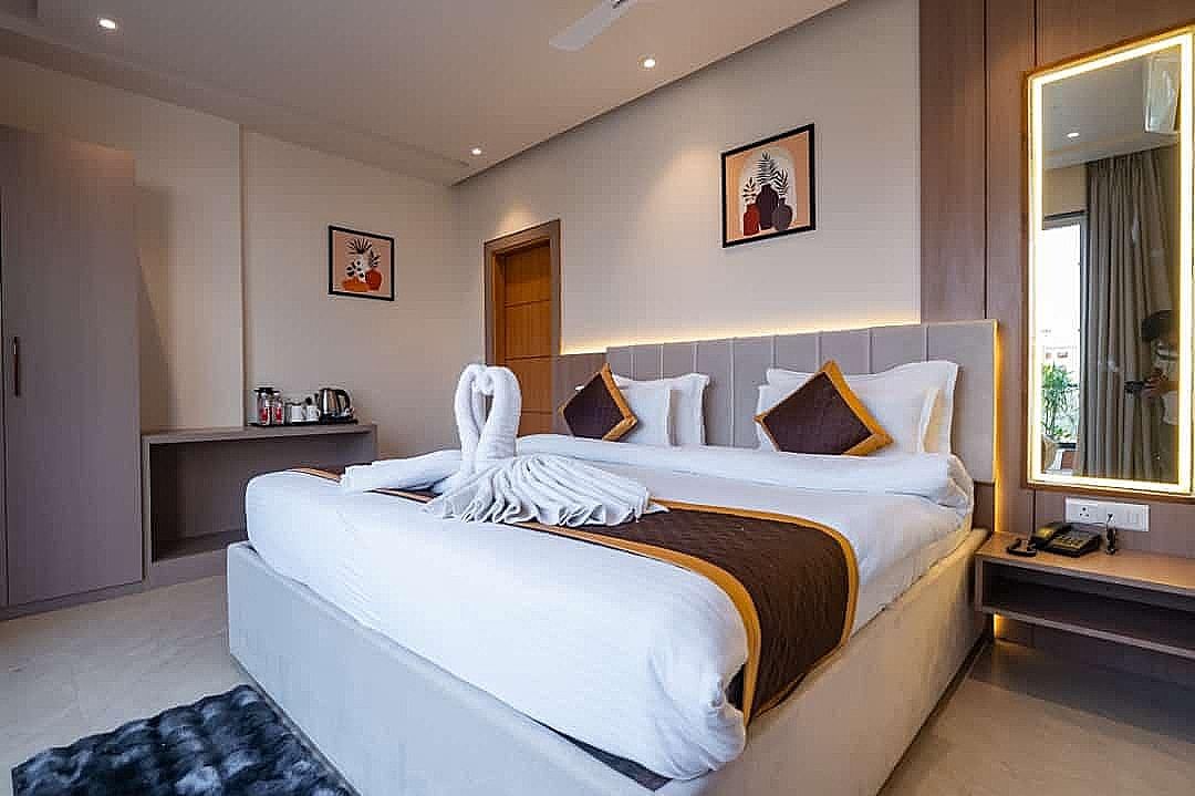 DEV RESIDENCY ( A UNIT OF THE ELEGANCE ) Standard Room 4