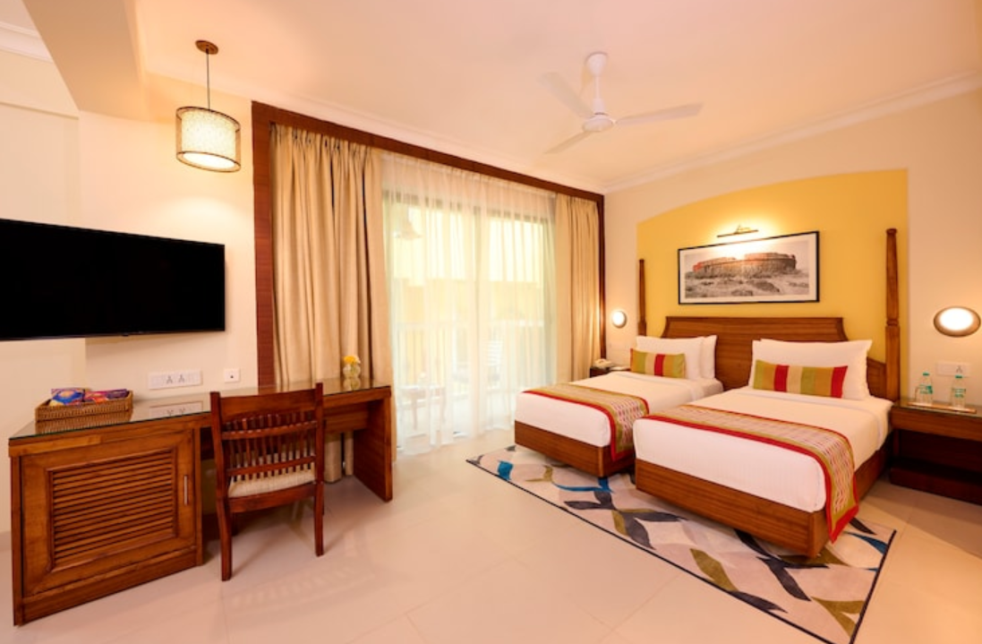 Premium Twin Room with Balcony