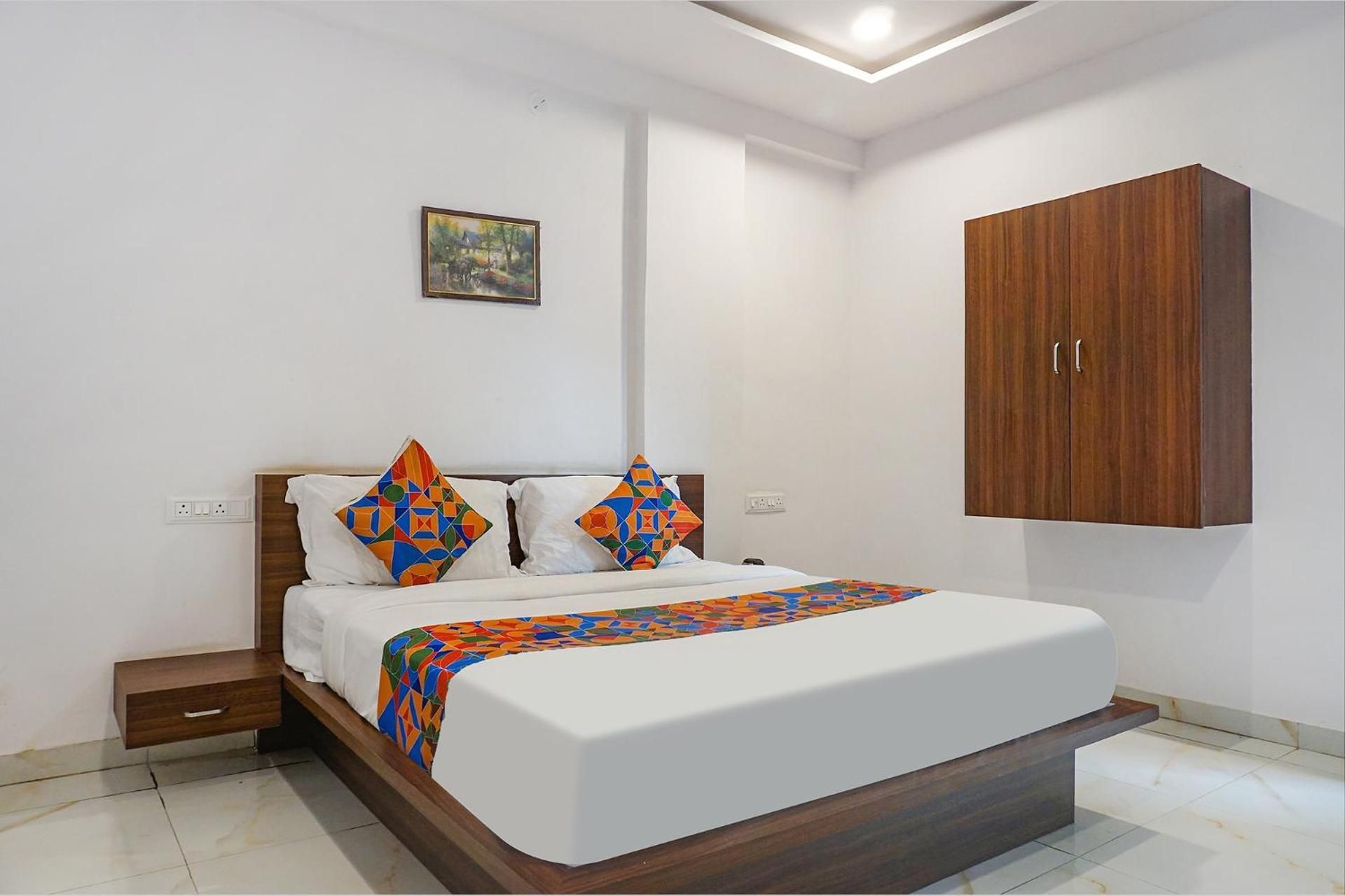 FabHotel Spot Light