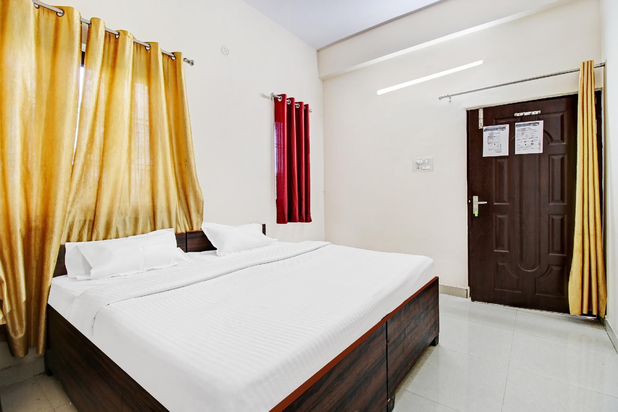 SPOT ON Room without Air Conditioning