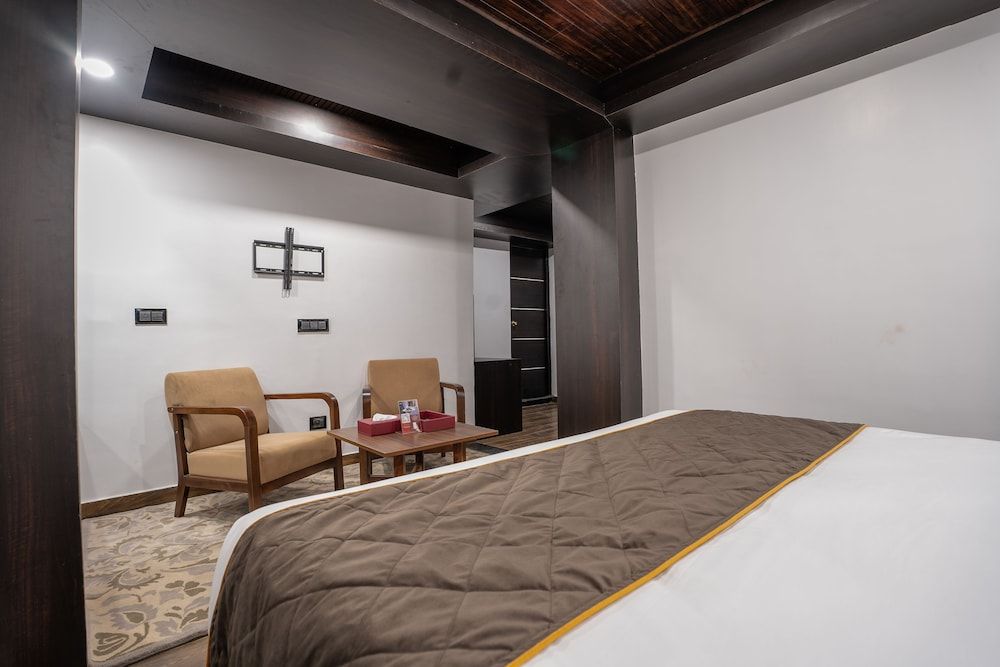 The West Gate Posada by Summit Deluxe Room 5