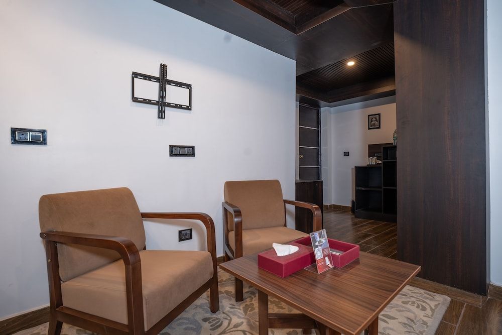 The West Gate Posada by Summit Deluxe Room 11