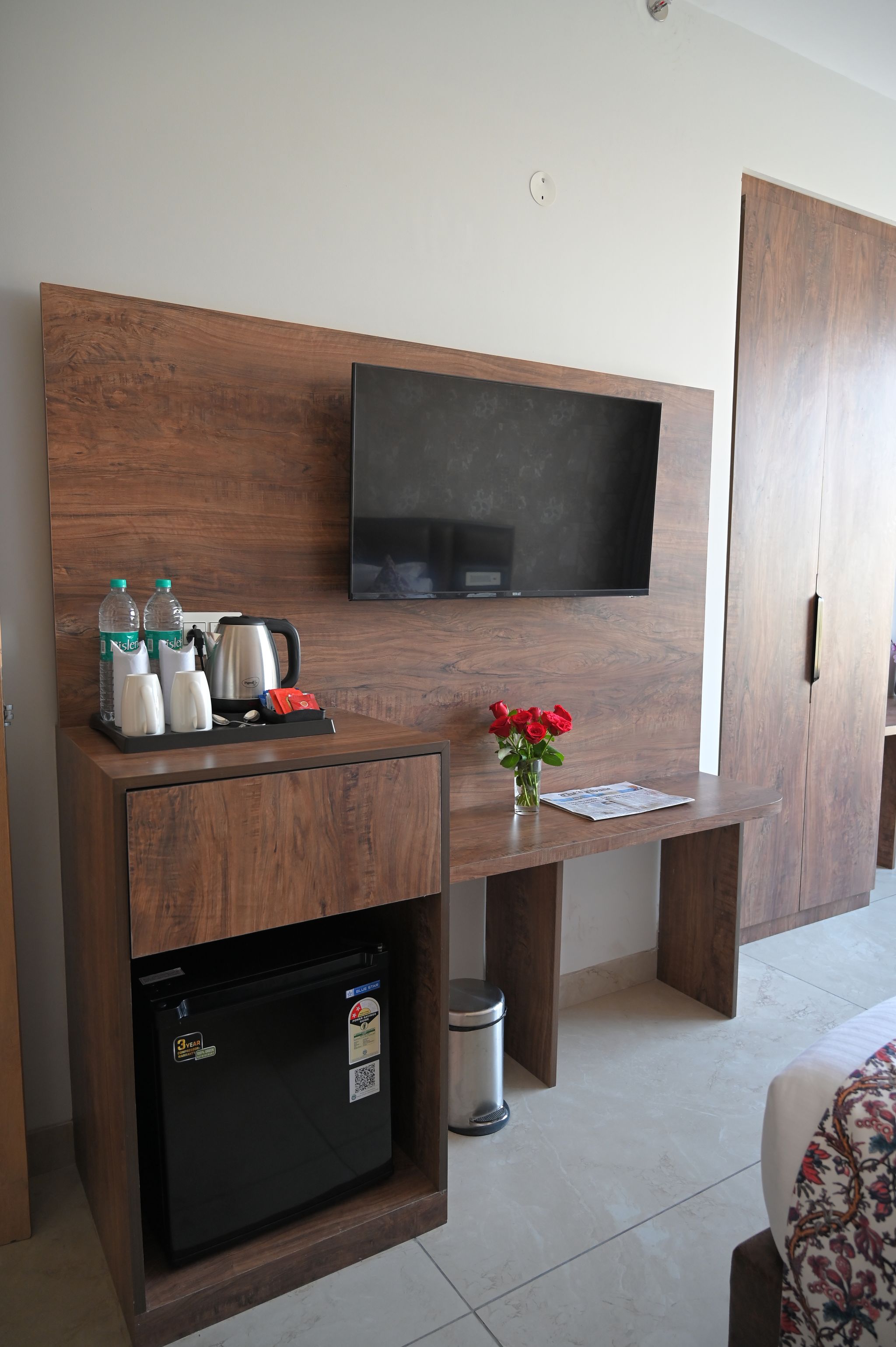 ACR Luxury Hotel Deluxe Room 10