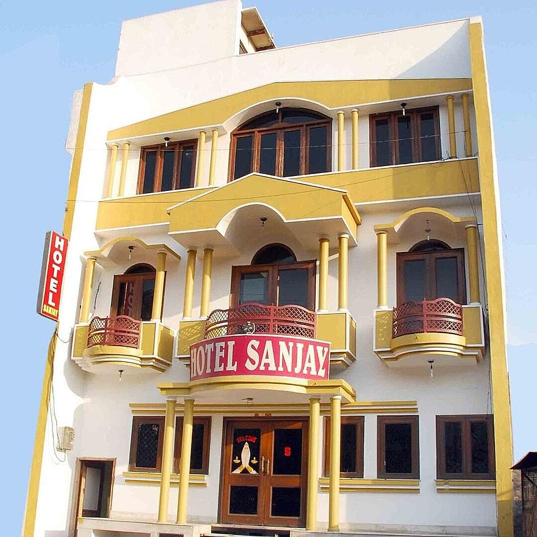 SPOT ON 36537 Hotel Sanjay