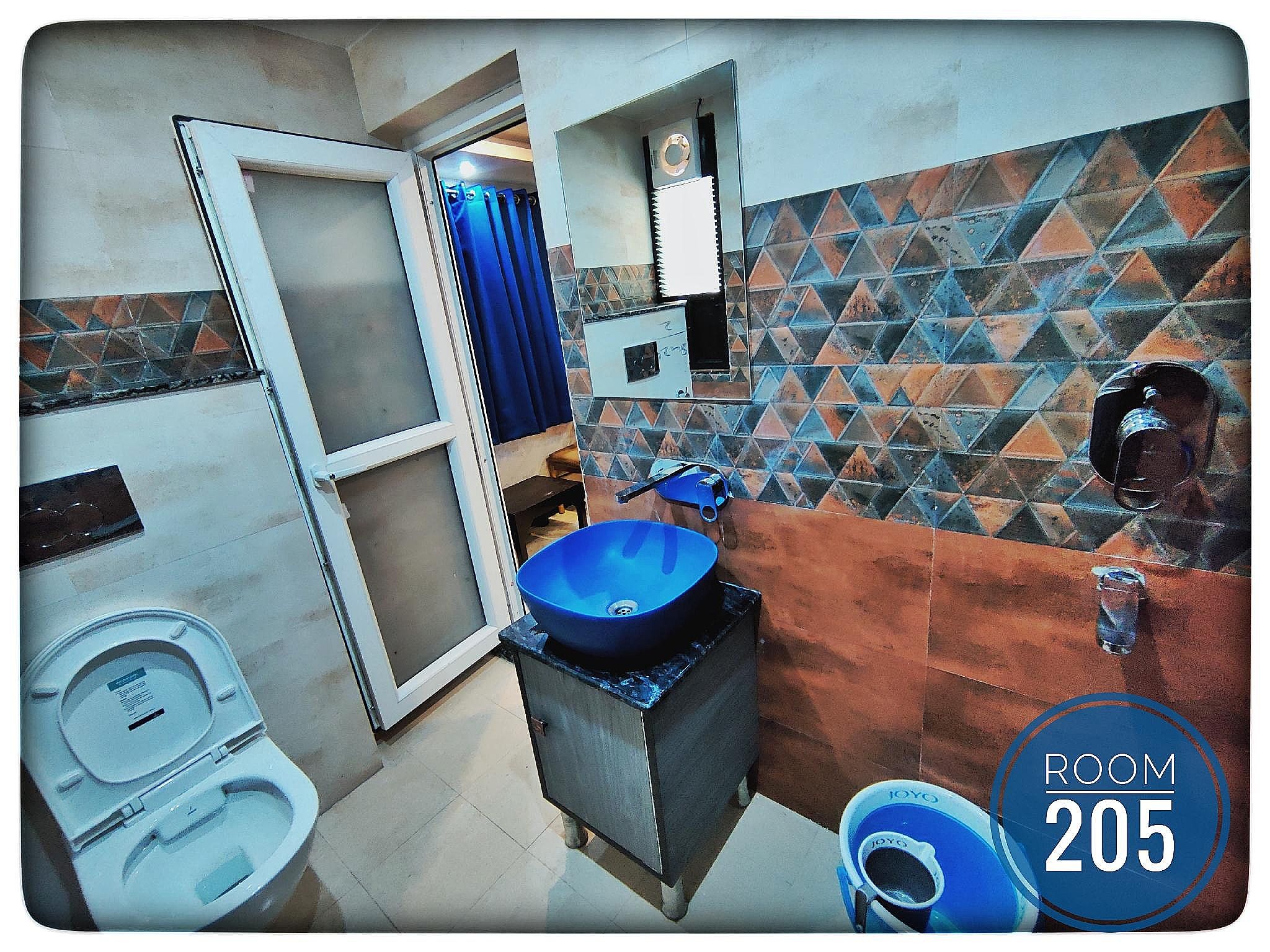 Deluxe - Air Conditioning