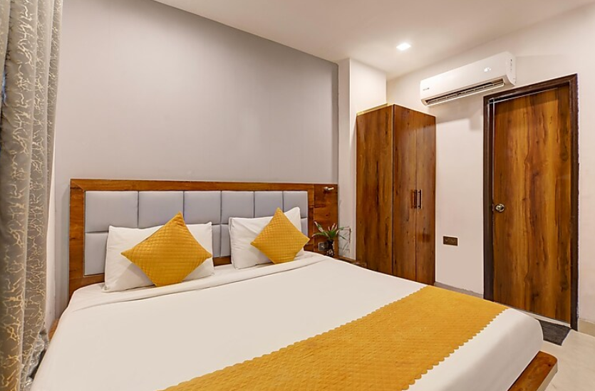 Hotel Status By SBG Double Room 8