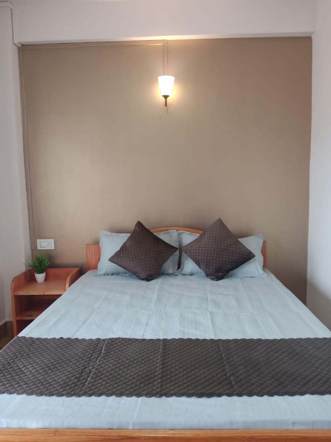 Deluxe Twin Room Type A