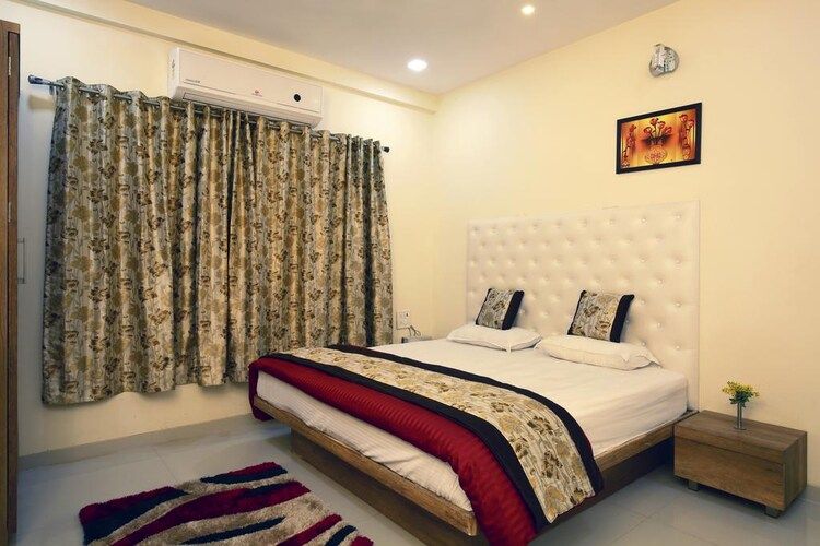 Hotel Girija Deluxe A/c 2