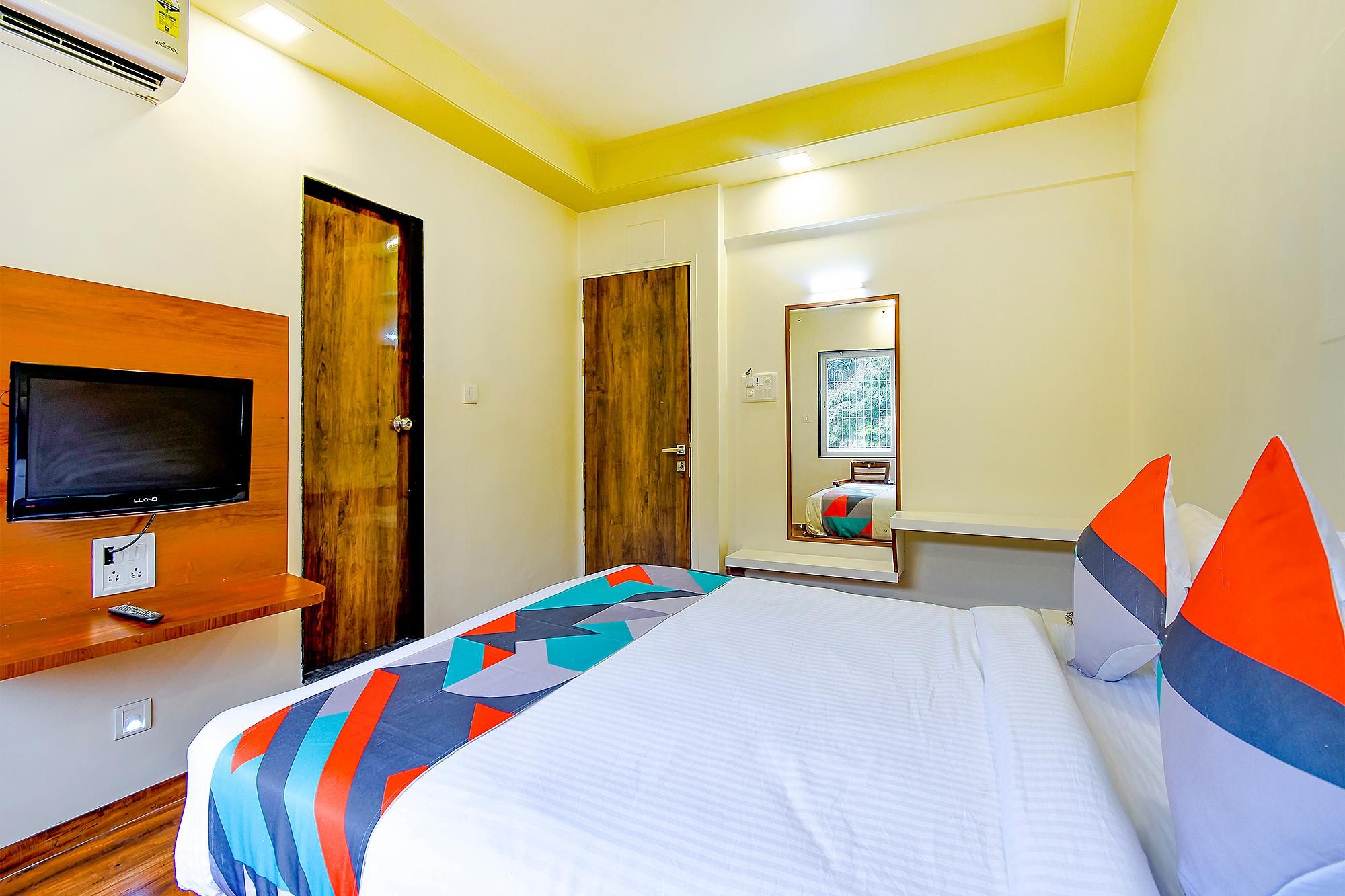 FabHotel Nanda Deluxe Room