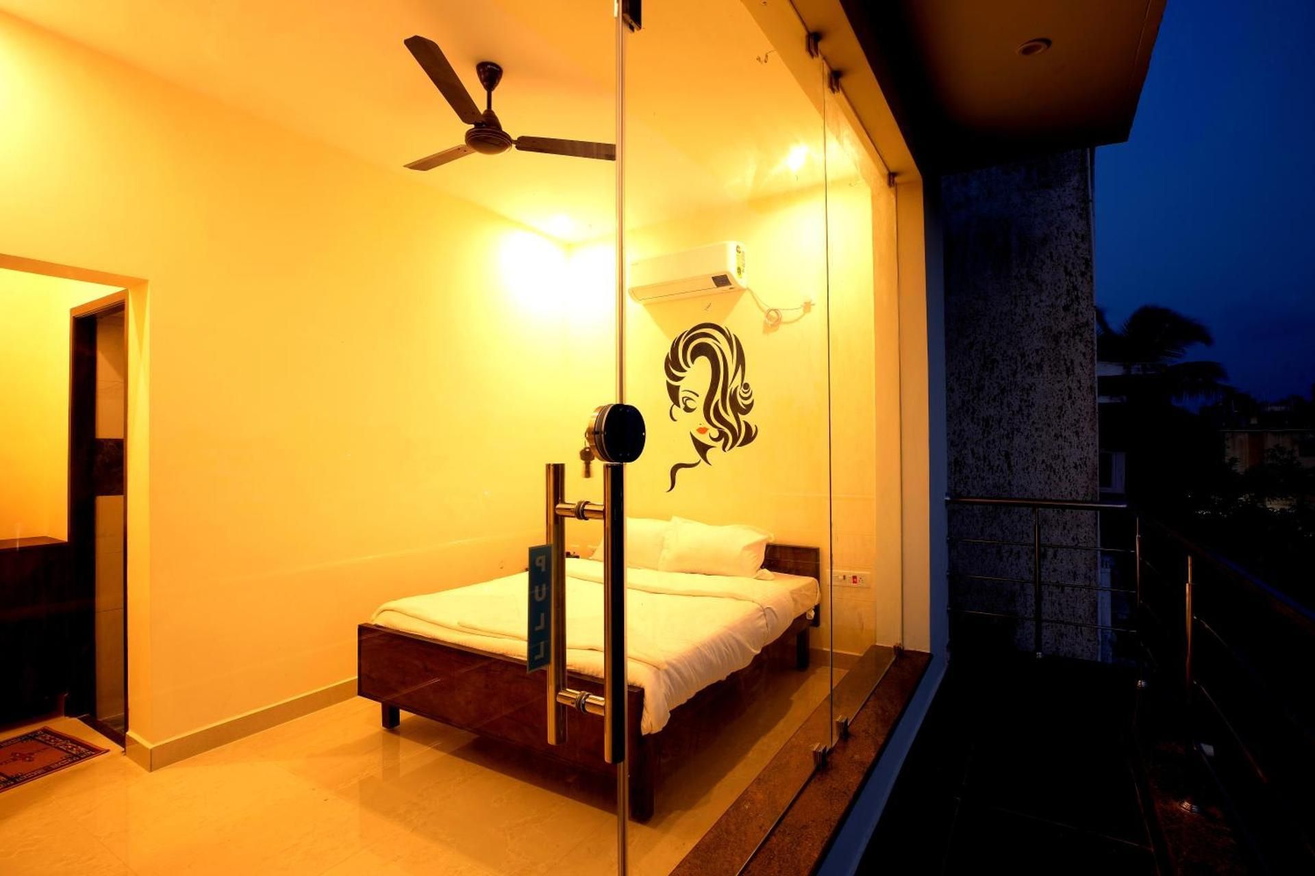 Queen Room With Balcony