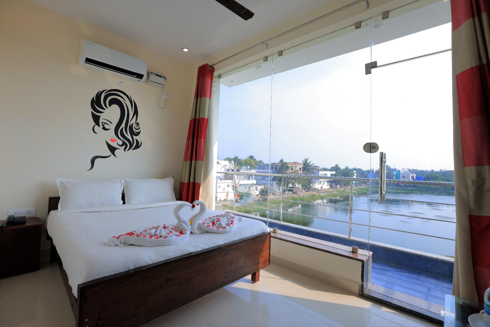Queen Room With Balcony