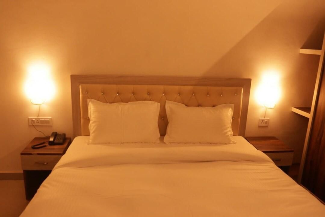 Classic King Room (Non AC)