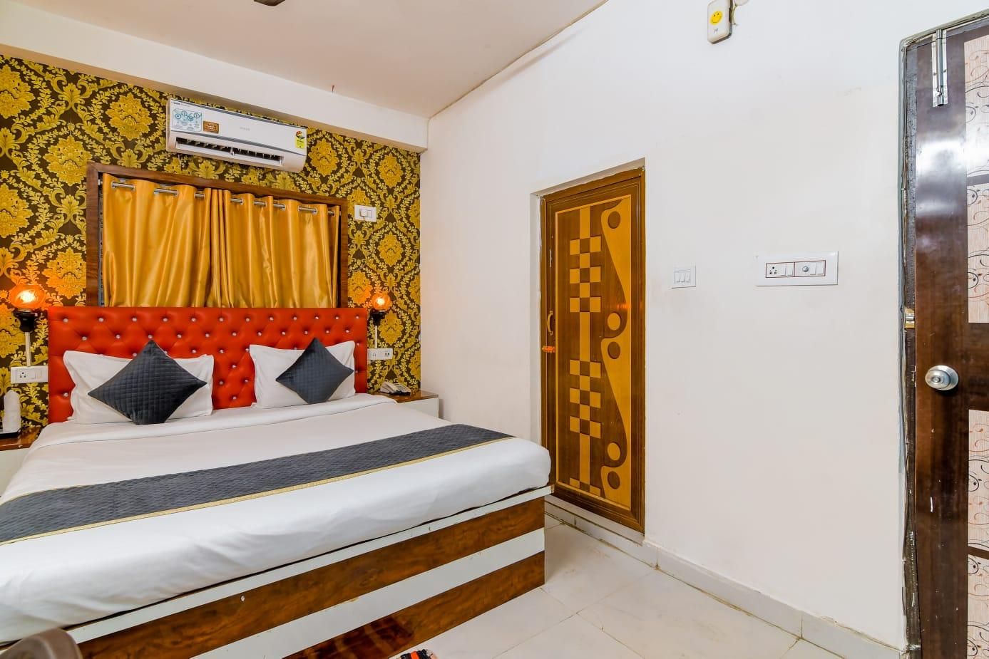 Deluxe Double or Twin Room with Window