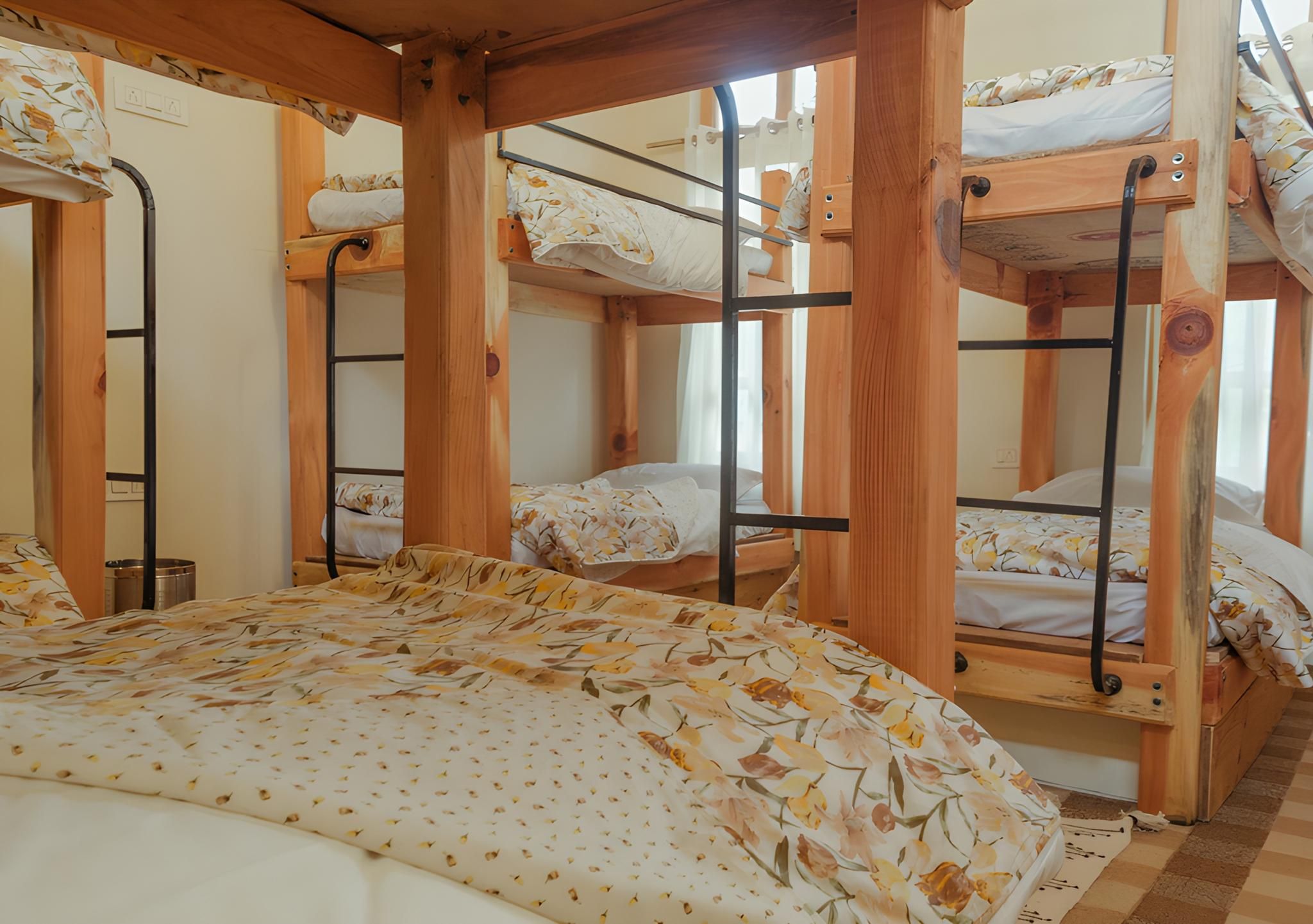 12 Bed Mixed DormRoom