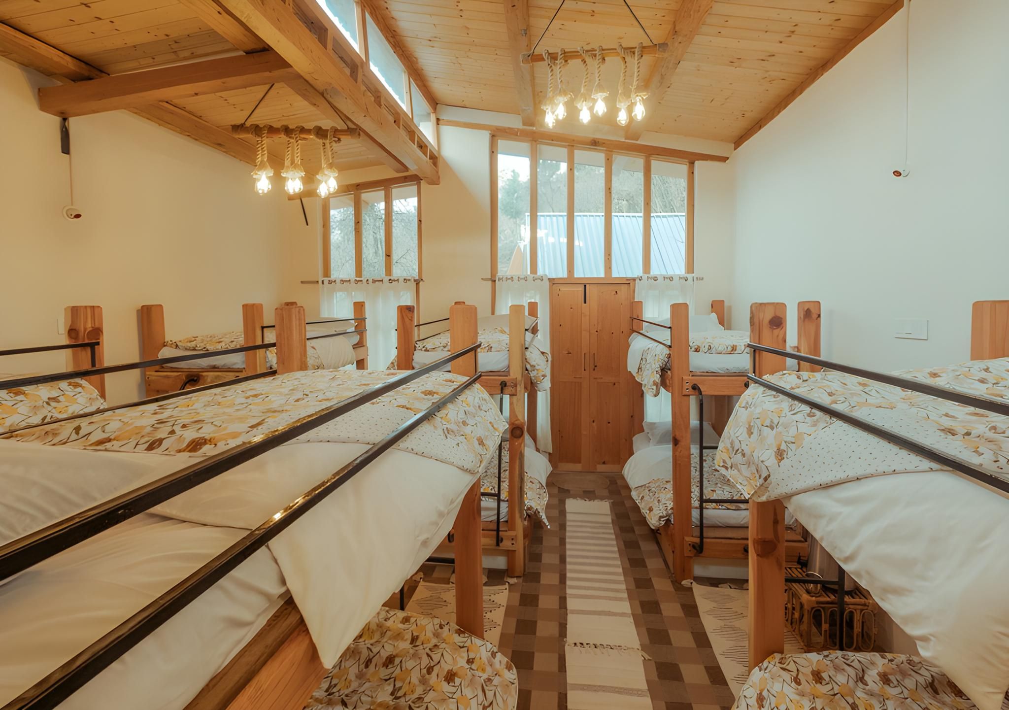 12 Bed Mixed DormRoom