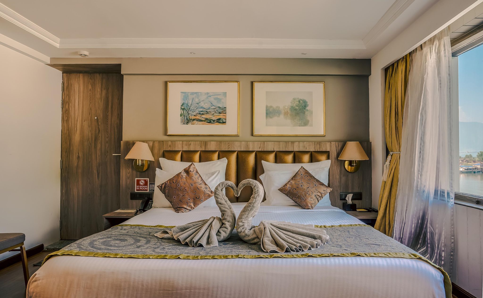 Premium Quad Room - Lake view