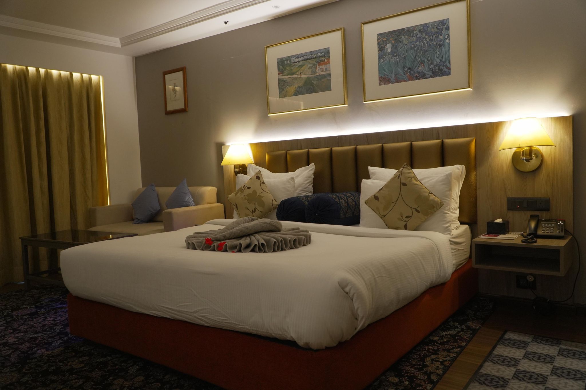 Executive Suite Room - Lake view